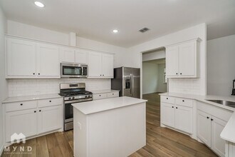 3300 Layla Creek Dr in Little Elm, TX - Building Photo - Building Photo