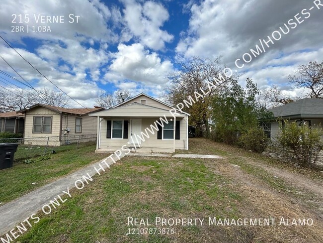 215 Verne St in San Antonio, TX - Building Photo - Building Photo