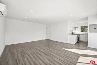 1264 9th St in Santa Monica, CA - Building Photo - Building Photo