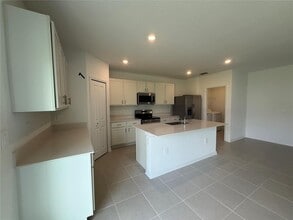 2528 Absolute Ave in Haines City, FL - Building Photo - Building Photo