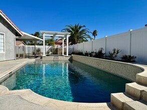28825 Corte Suerte in Menifee, CA - Foto de edificio - Building Photo