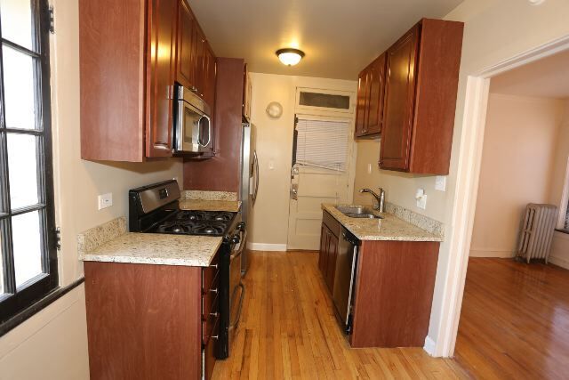 2208 W Ainslie, Unit W4 in Chicago, IL - Building Photo - Building Photo