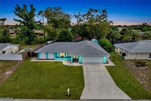 3271 Brooklyn Ave in Port Charlotte, FL - Building Photo