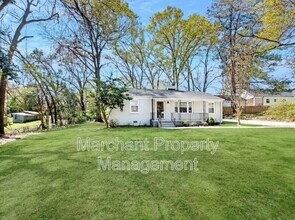 8 E Circle Ave in Greenville, SC - Building Photo - Building Photo