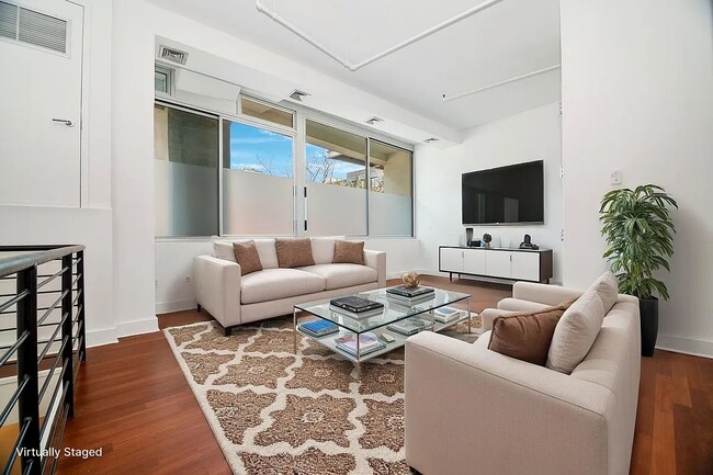 99 Gold St