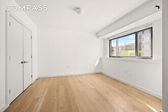 2231 Adam Clayton Powell Jr Blvd, Unit 319 in New York, NY - Building Photo - Building Photo