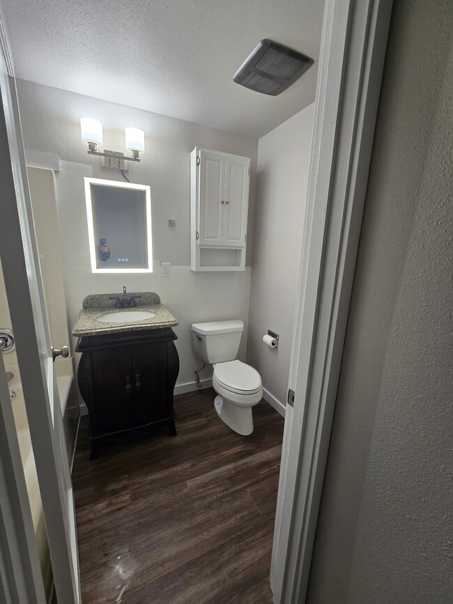 1008 E Fellows St in Medical Lake, WA - Foto de edificio - Building Photo