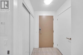 1 Kyle Lowry Rd in Toronto, ON - Building Photo - Building Photo