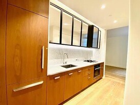 110 Charlton St in New York, NY - Building Photo