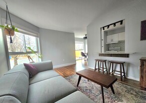 9 Armstrong St in Ottawa, ON - Building Photo