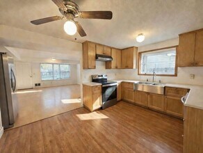 18020 SW Blanton St in Beaverton, OR - Building Photo - Building Photo