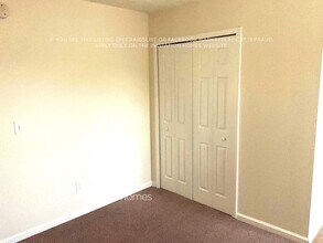 7107 Boulder Pass in Union City, GA - Foto de edificio - Building Photo