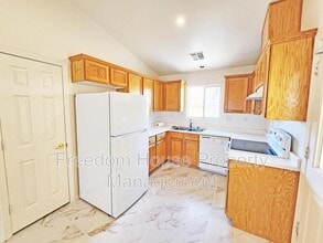 600 San Lorenzo St in Pahrump, NV - Building Photo - Building Photo