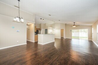 1207 Whitewood Way in Clermont, FL - Building Photo - Building Photo