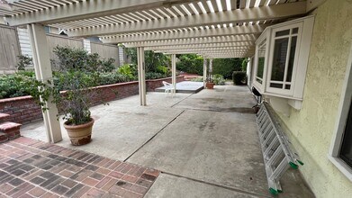 10692 Albany Cir in Villa Park, CA - Building Photo - Building Photo