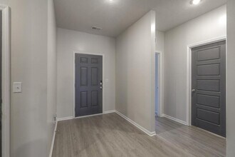 8004 SE 6th St in Blue Springs, MO - Building Photo - Building Photo