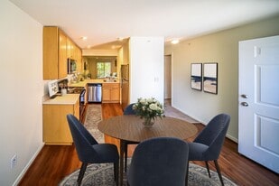 West Creek Village in Elkton, MD - Building Photo