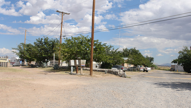 Building B in El Paso, TX - Building Photo - Building Photo