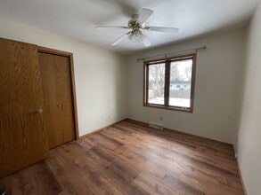 1362 Settlers Row in Green Bay, WI - Building Photo - Building Photo