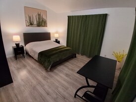 2036 Cloverdale Ln in Norman, OK - Building Photo