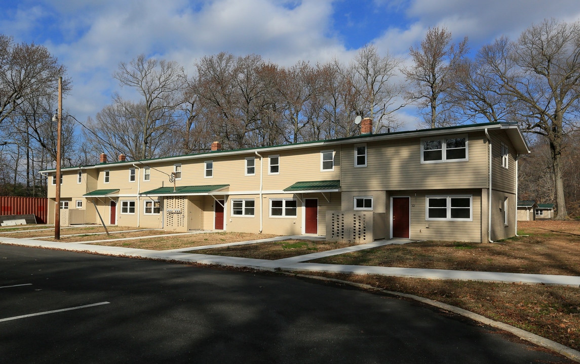 8221-8223 Tolchester Rd in Chestertown, MD - Foto de edificio