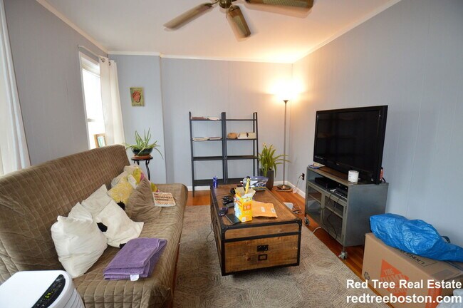 property at 7 High St Pl
