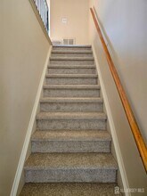 1302 Bradley Ct in Princeton, NJ - Foto de edificio - Building Photo