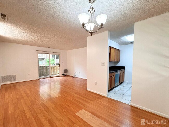 707 Ravens Crest Dr in Plainsboro, NJ - Building Photo - Building Photo