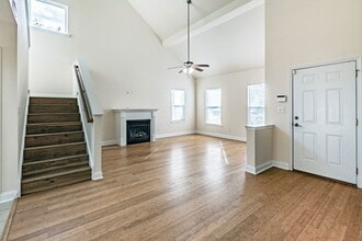 423 Carver Dr in Wilmington, DE - Building Photo - Building Photo