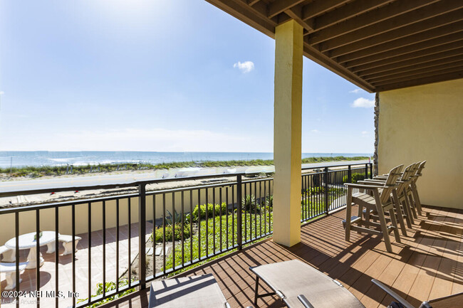 2139 N Ocean Shore Blvd in Flagler Beach, FL - Building Photo - Building Photo