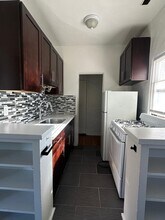 1845 N Gramercy Pl, Unit 312 in Los Angeles, CA - Foto de edificio - Building Photo