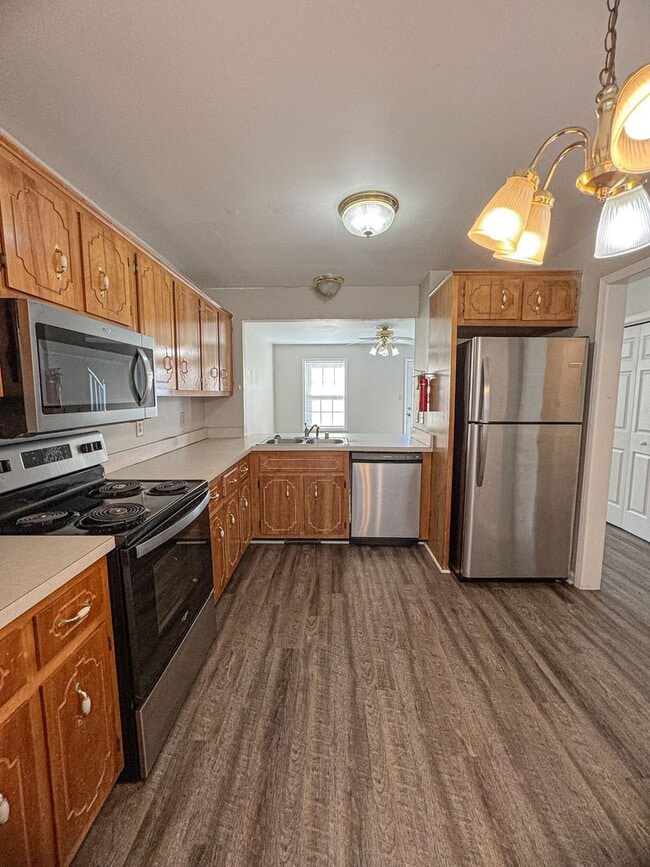 207 Tree Line Dr in Oak Grove, KY - Building Photo - Building Photo