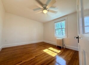 38 Byron St in Wakefield, MA - Building Photo - Building Photo