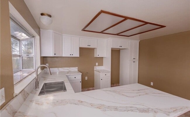 12574 Shadybend Dr in Moreno Valley, CA - Building Photo - Building Photo