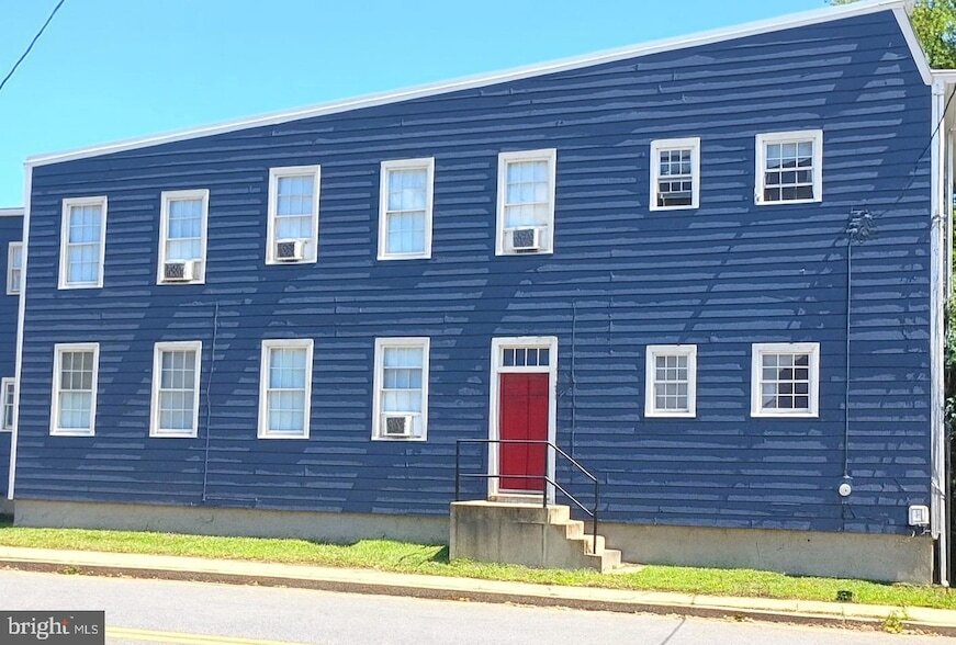 301 West St in Alexandria, VA - Foto de edificio