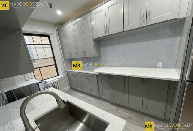 358 Chestnut Hill Ave, Unit 21 in Boston, MA - Building Photo - Building Photo