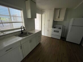 1722 Dixie Dr in Jackson, MS - Building Photo - Building Photo
