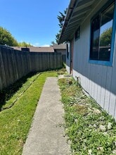 2565 Wyatt Ln in Arcata, CA - Building Photo - Building Photo