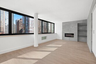 224 E 52nd St in New York, NY - Building Photo - Building Photo