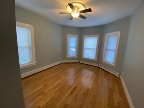 67 Hall Ave, Unit 1 in Somerville, MA - Building Photo - Building Photo