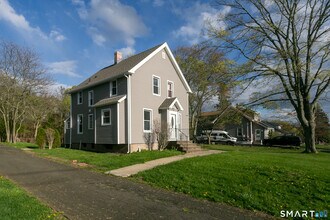 101 Laurel St in East Haven, CT - Building Photo - Building Photo
