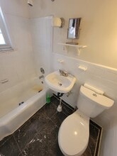 5216 8th Rd S, Unit 8 in Arlington, VA - Foto de edificio - Building Photo