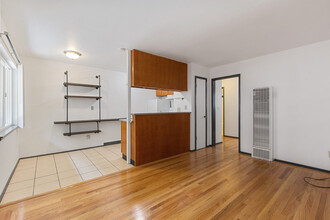 2708 College Ave in Berkeley, CA - Foto de edificio - Building Photo