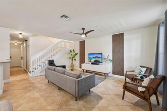 4714 Monarch Way in Coconut Creek, FL - Foto de edificio - Building Photo