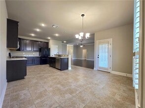 1804 Justin Dr in Covington, LA - Foto de edificio - Building Photo