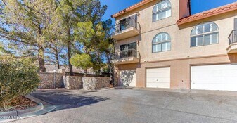 4610 N Stanton St in El Paso, TX - Building Photo