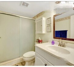 2950 SE Ocean Blvd, Unit 58-5 in Stuart, FL - Foto de edificio - Building Photo