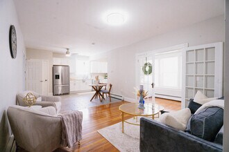 49 Hillside Ave in Providence, RI - Building Photo - Building Photo