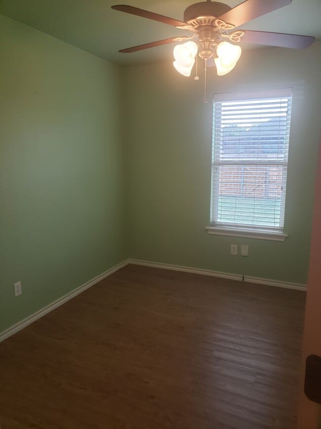 2102 SE 45th Ave in Amarillo, TX - Building Photo - Building Photo