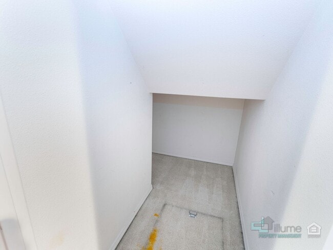 14736 NW Benny Dr in Portland, OR - Building Photo - Building Photo
